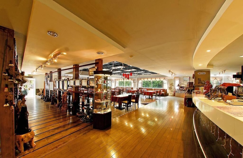 Sun Moon Lake Youth Activity Center Hostel 18/37