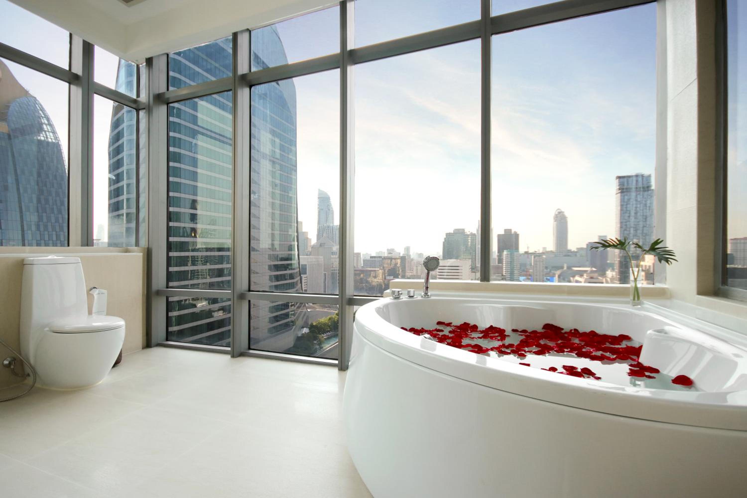 2 Bedrooms, Royal, Duplex, Grand, Pea, Suite