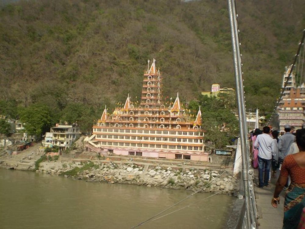 Hotel Devbhoomi Inn 35/40