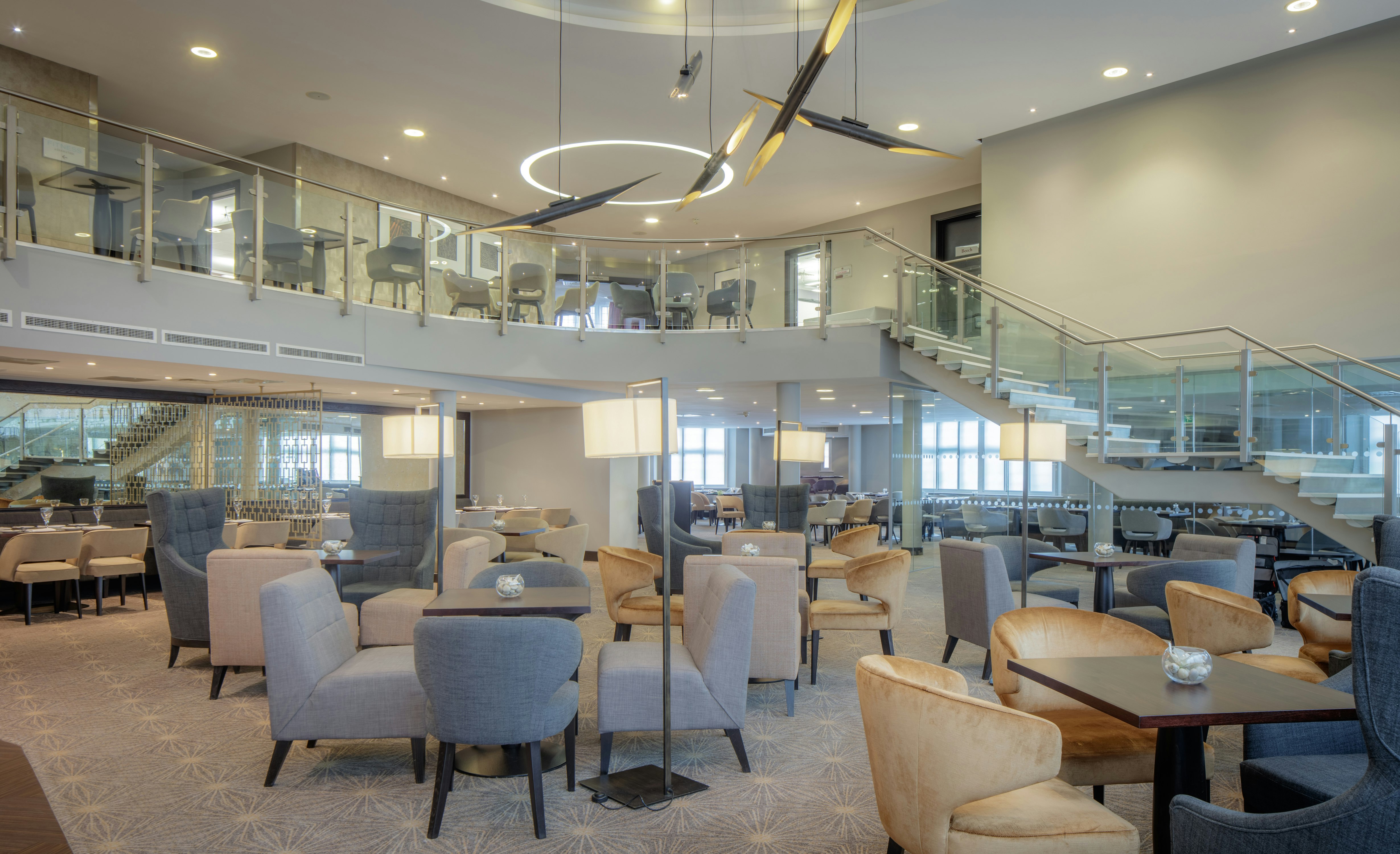 DOUBLETREE BY HILTON HOTEL LONDON HEATHROW AIRPORT 15/26