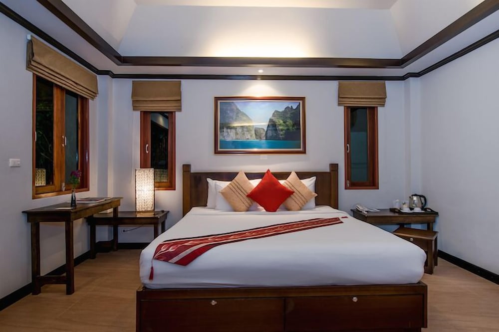 Villa, King Bed, Pool Access