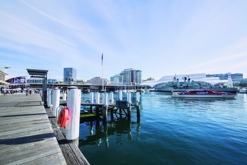 Vibe Hotel Sydney Darling Harbour 46/52
