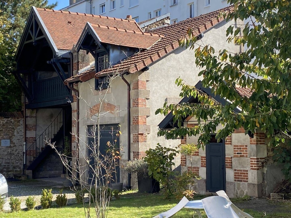 Villa Beaupeyrat 5/50