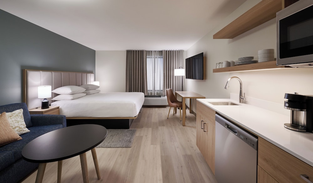 Hyatt Studios Huntsville 19/50