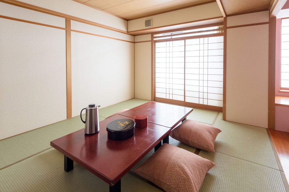 Yamatoya Honten 46/69