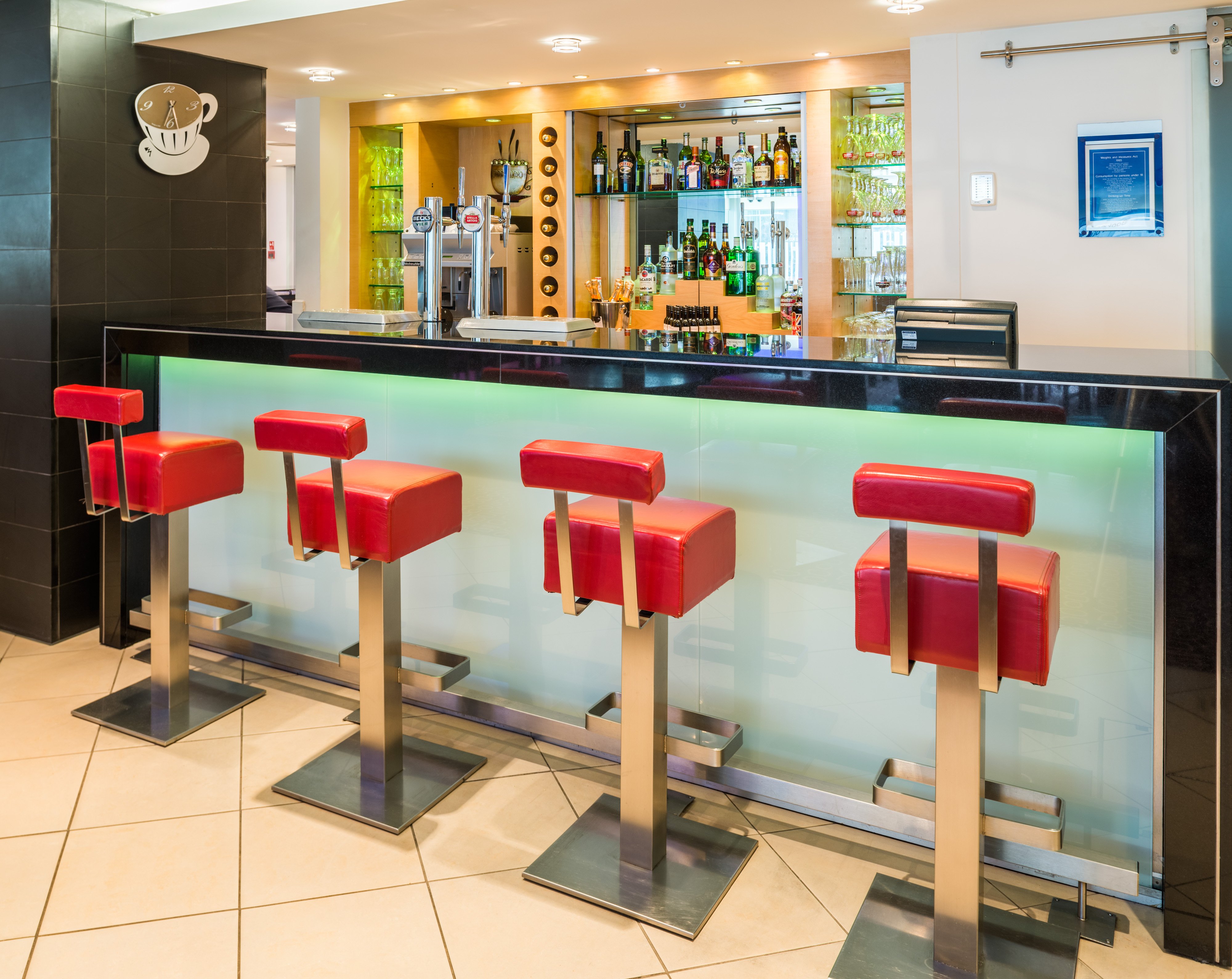 Holiday Inn Express London - Swiss Cottage 22/28