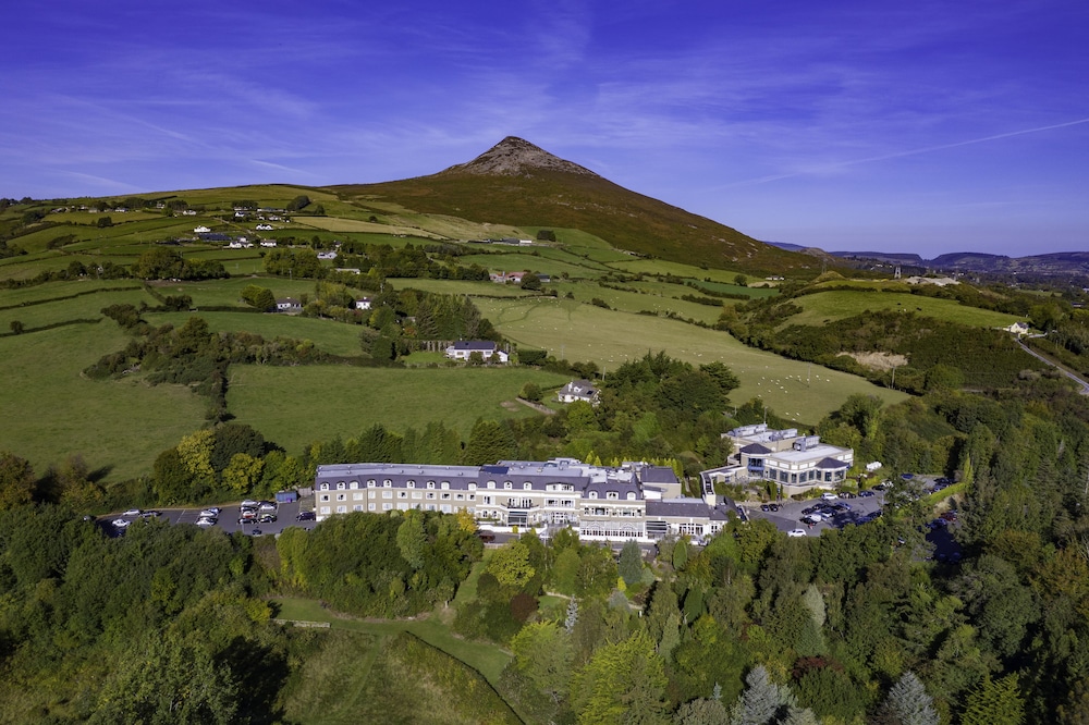 Glen View Hotel 43/45