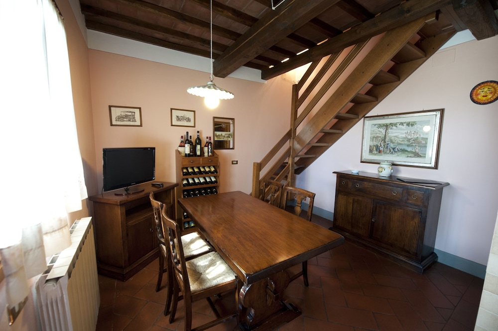 Agriturismo Vecchio Borgo Di Inalbi 29/50