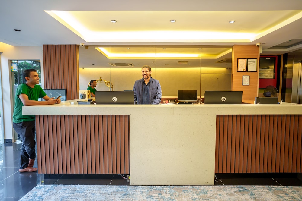 Alaxis Hotel 13/57