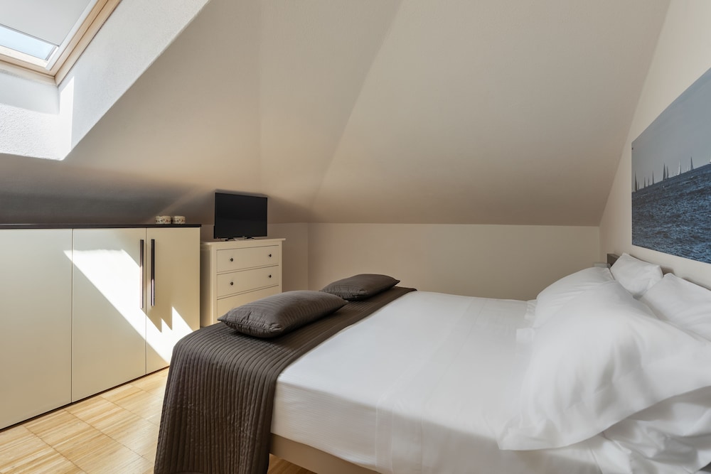 Vialeromadodici Rooms & Apartments 18/58