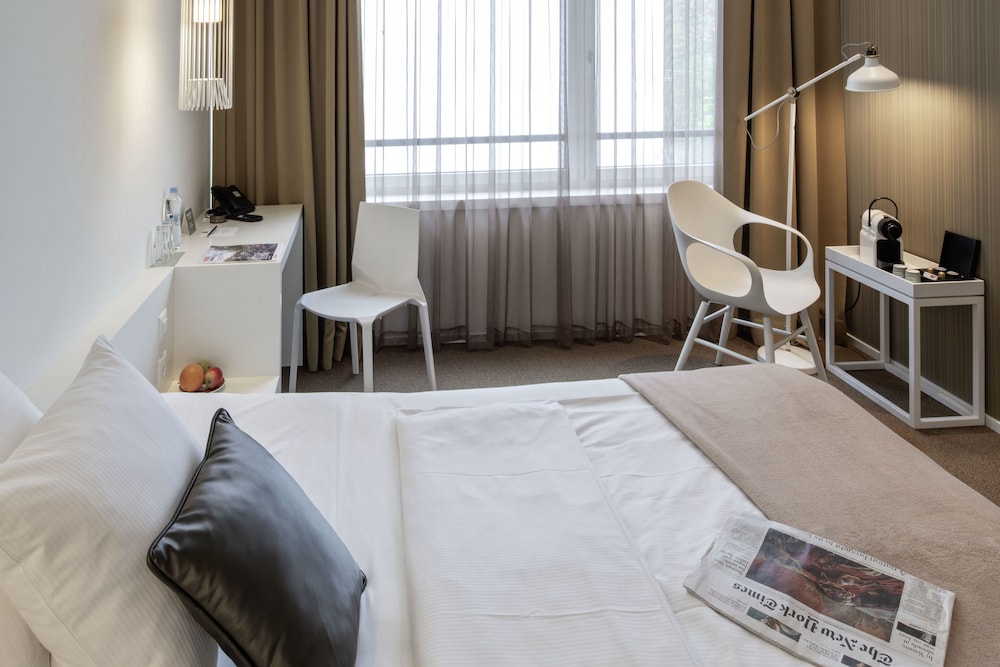 Trafo Hotel 10/54