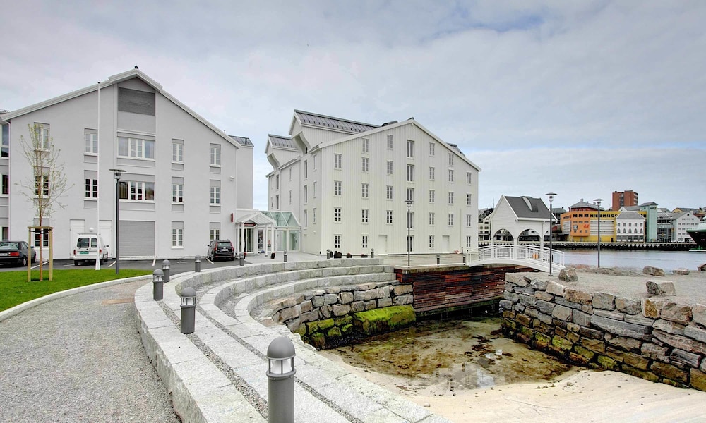 Thon Hotel Kristiansund 5/48