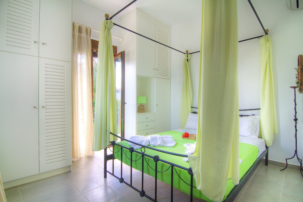 Villa Ikaros 13/50