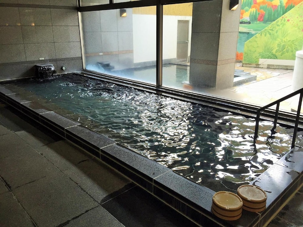 Breezbay Hotel & Resort Gero 54/77
