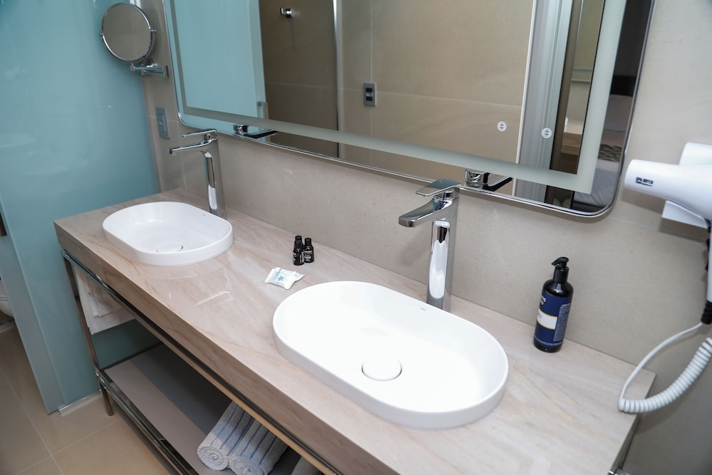 SANDRI CITY HOTEL 58/62