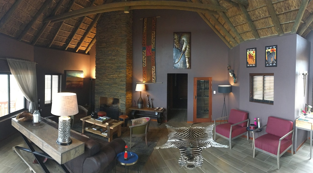 J-Bay Zebra Lodge 46/50