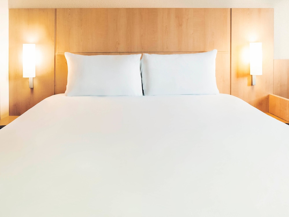 Ibis Liverpool Centre Albert Dock Liverpool One 34/71