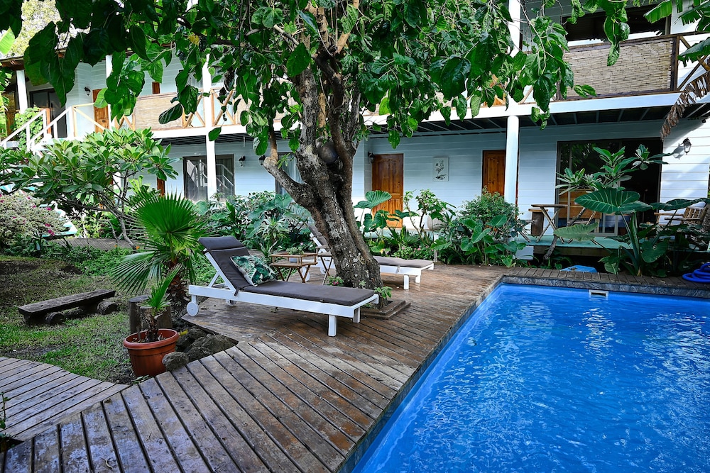 Hare Nua Hotel Boutique 3/71