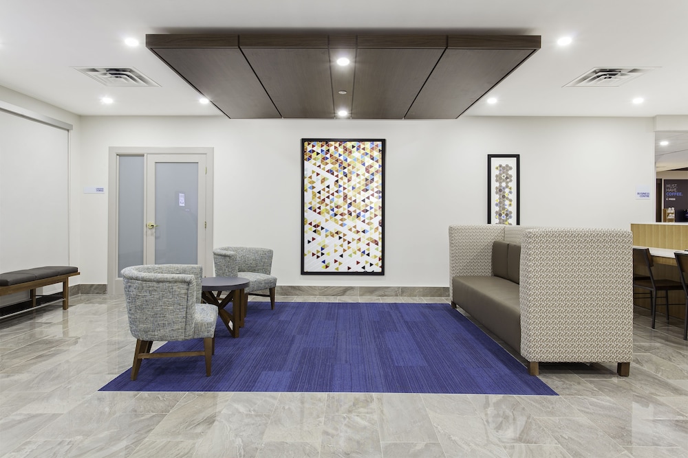 Holiday Inn Express & Suites Mississauga-Toronto Southwest, an IHG Hotel 6/71