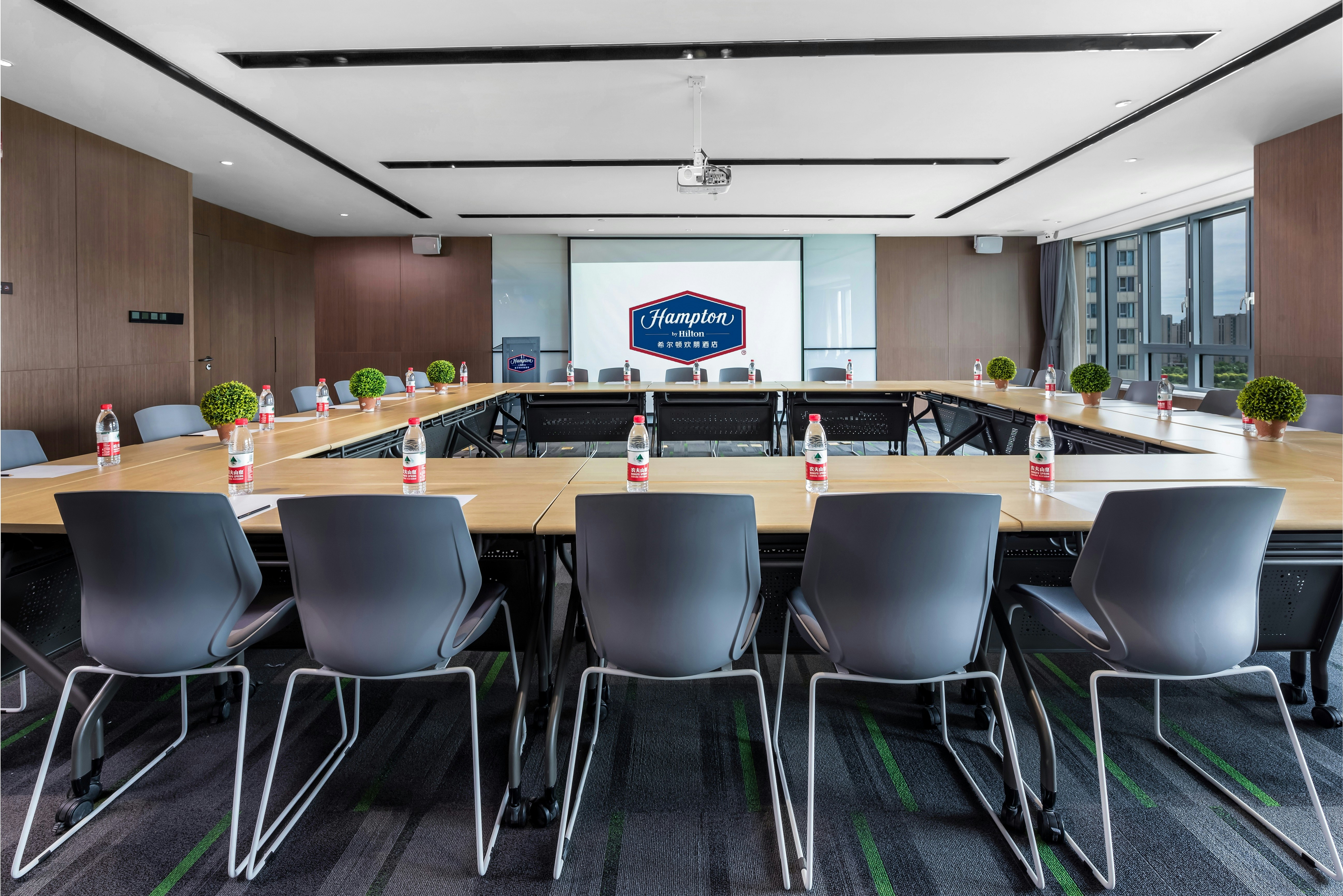 Hampton by Hilton Beijing Daxing World Flower 28/29