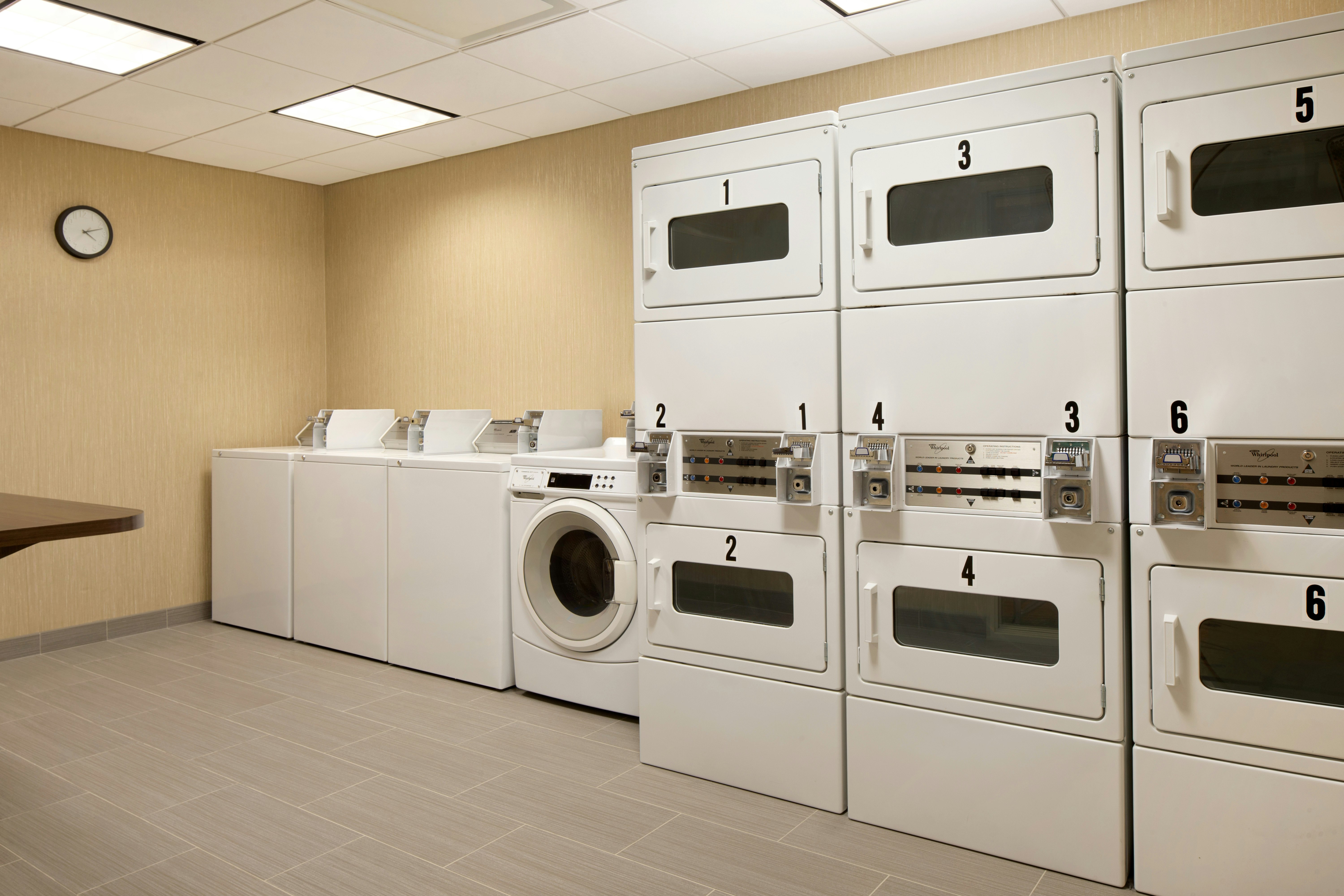 Hampton Inn Suites Edgewood Aberdeen South Md 34/38