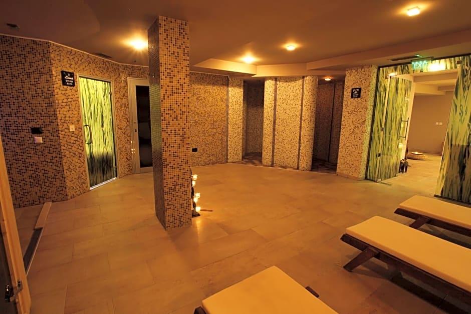 Regina Maria Spa 21/50