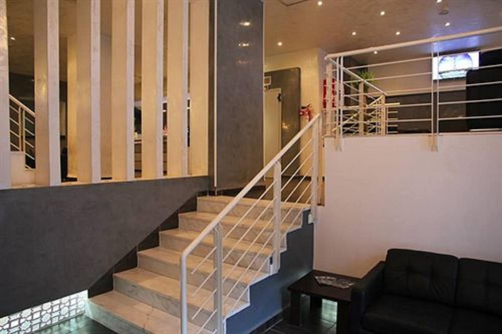 Abc Hotel 14/46