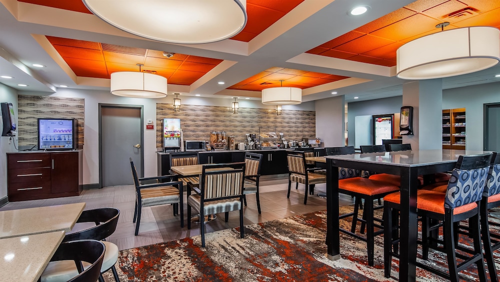 Comfort Inn & Suites Carrollton, GA 34/40