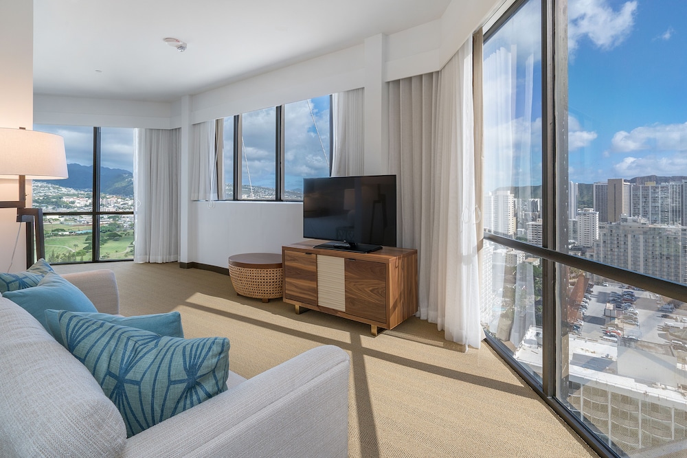 HYATT CENTRIC WAIKIKI BEACH 52/69