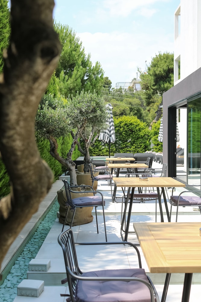 AZUR HOTEL 26/50