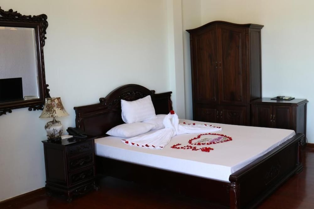 Thai Binh Hotel 2 18/58