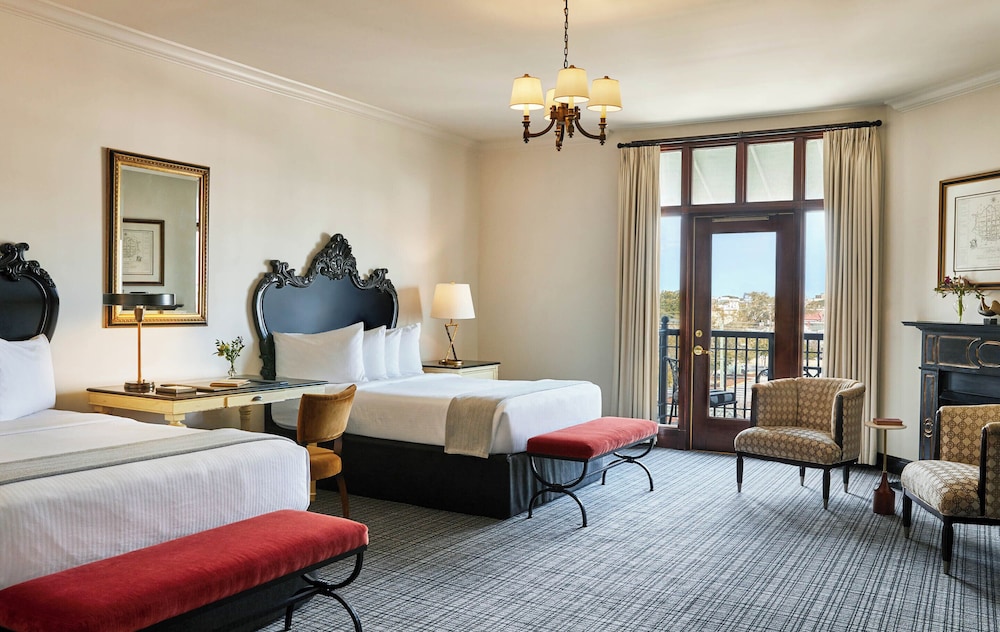 PREMIUM, SUITE, WITH VIEW, BALCONY