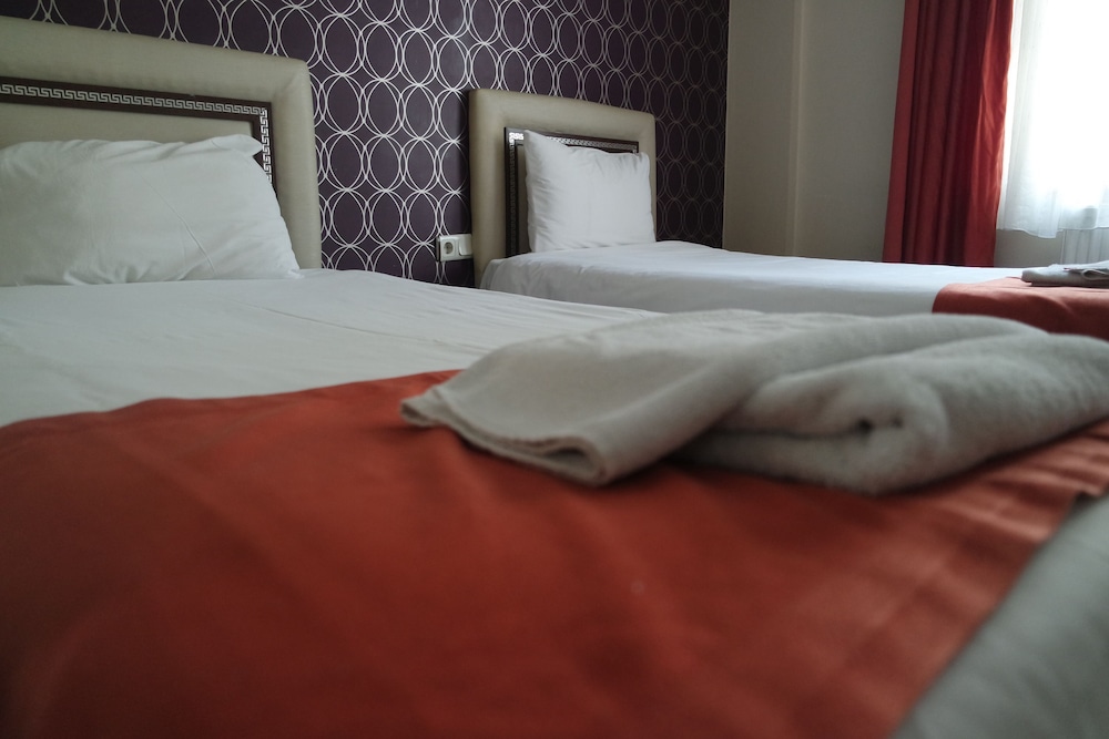 Reydel Hotel 34/72
