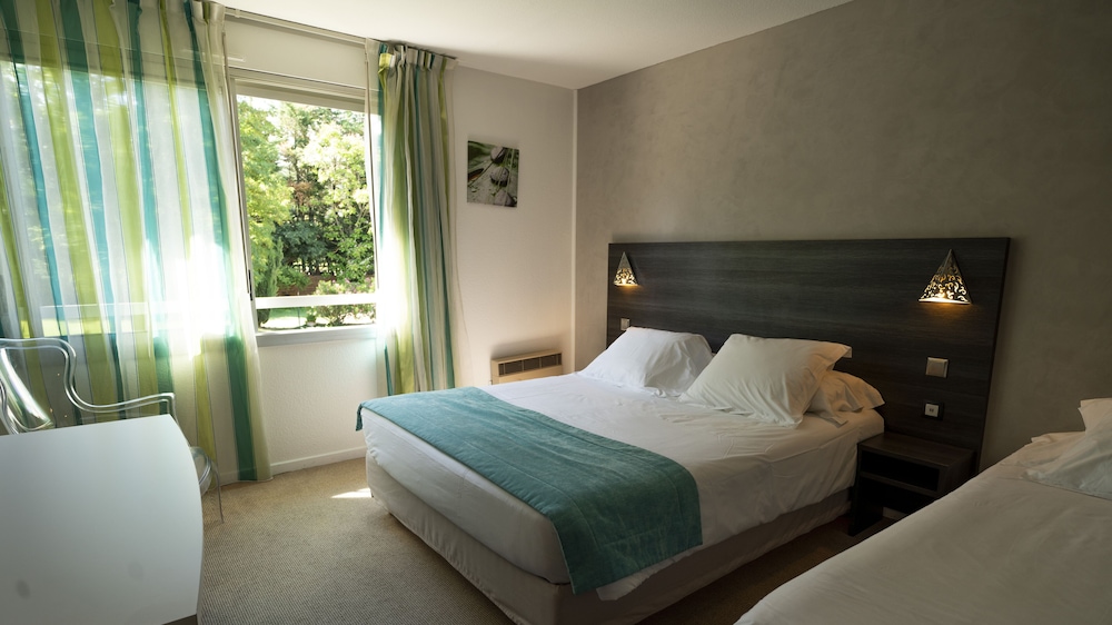 Hotel-Restaurant Les Oliviers 12/65