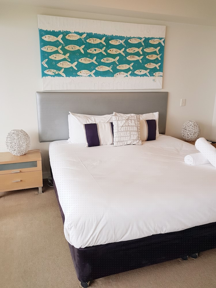 Blue C Coolangatta 22/77