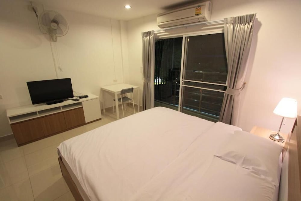 Napaville Huai Khwang 10/40