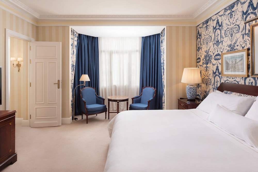 The Palace, A Luxury Collection Hotel 11/42