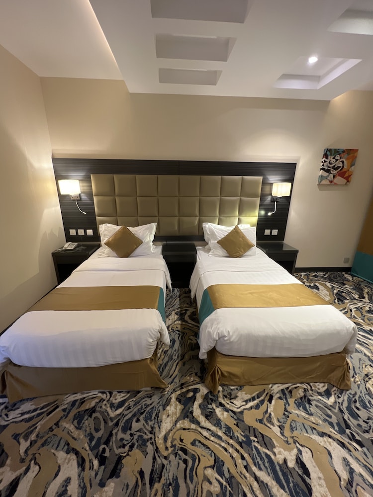 فندق دبليو بلاتينيوم(W Platinum Hotel) 5/23