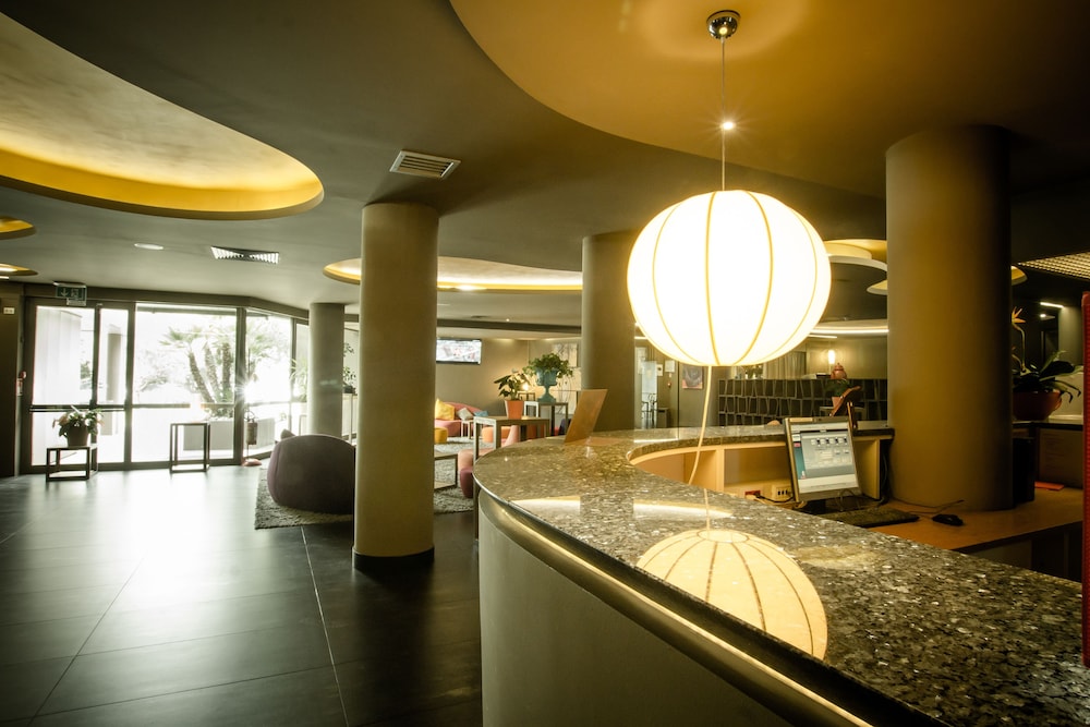 The Gate Hotel 32/71