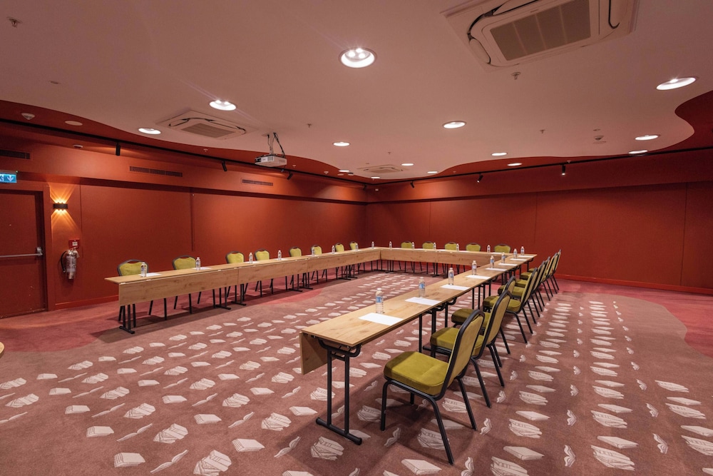 ibis Styles Ankara 3/48