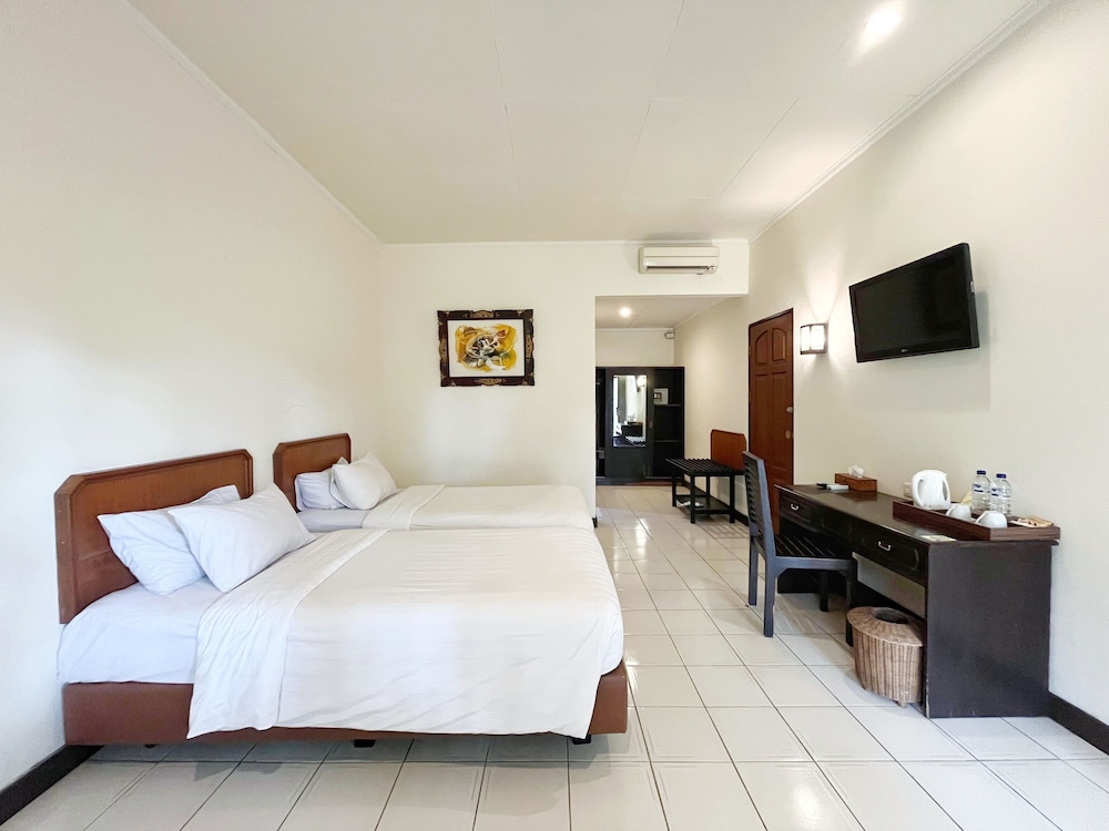 LOMBOK GARDEN HOTEL 26/70