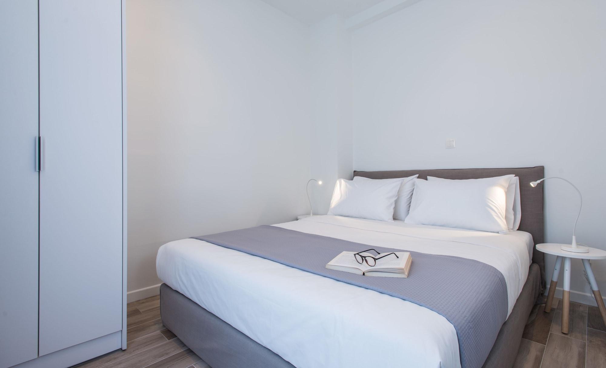 Deluxe, Apartment