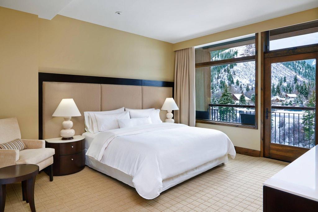 1 Bedroom, Residential, Suite, King Bed, with View, Sofa