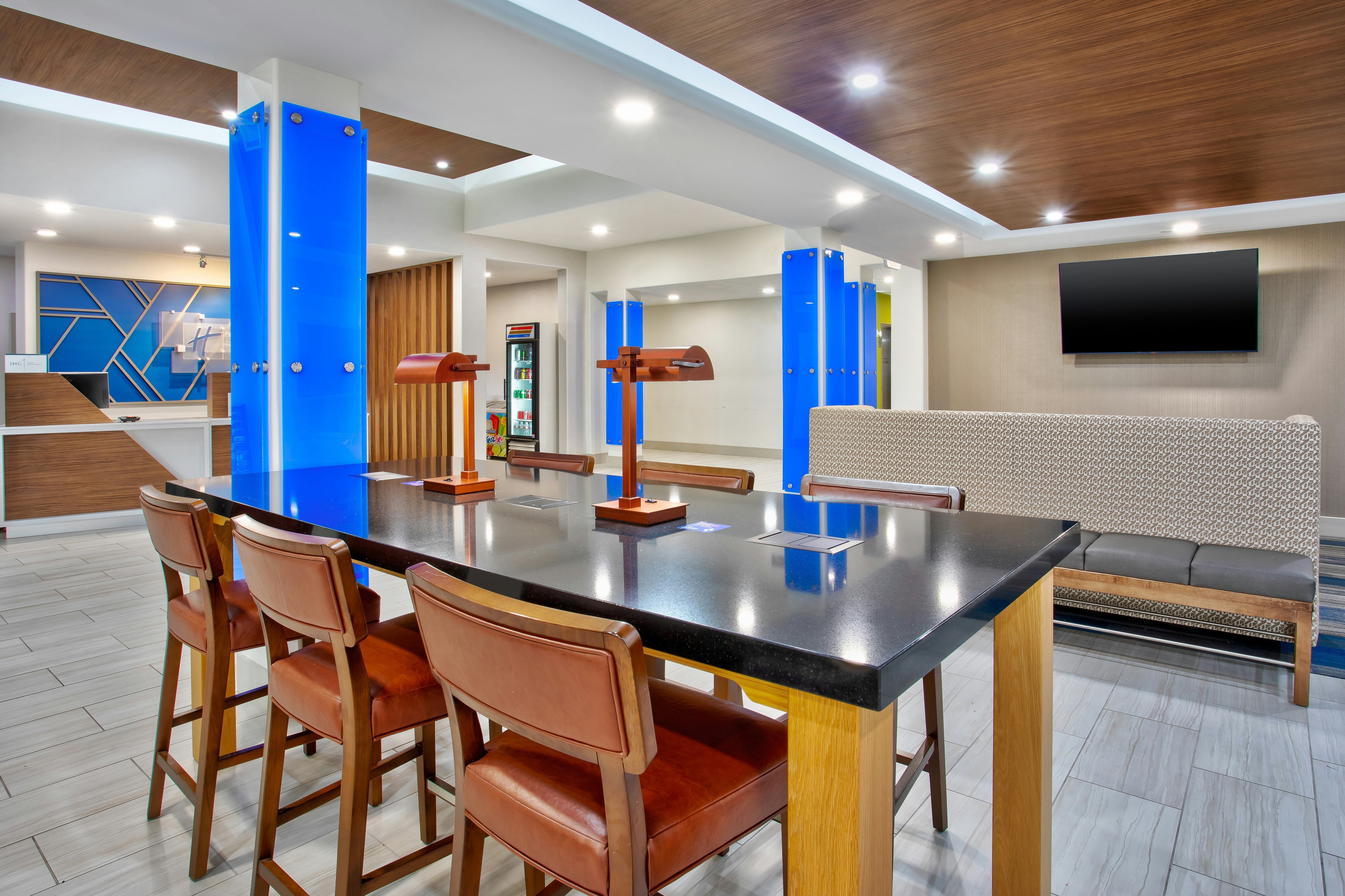 Holiday Inn Express Hotel Suites Katy 37/41