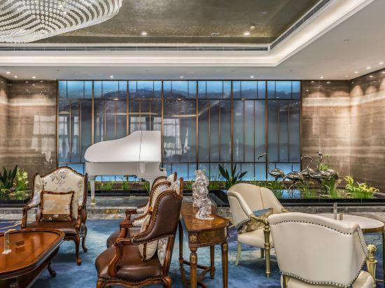 Xinhua Jian'guo Hotel 23/26