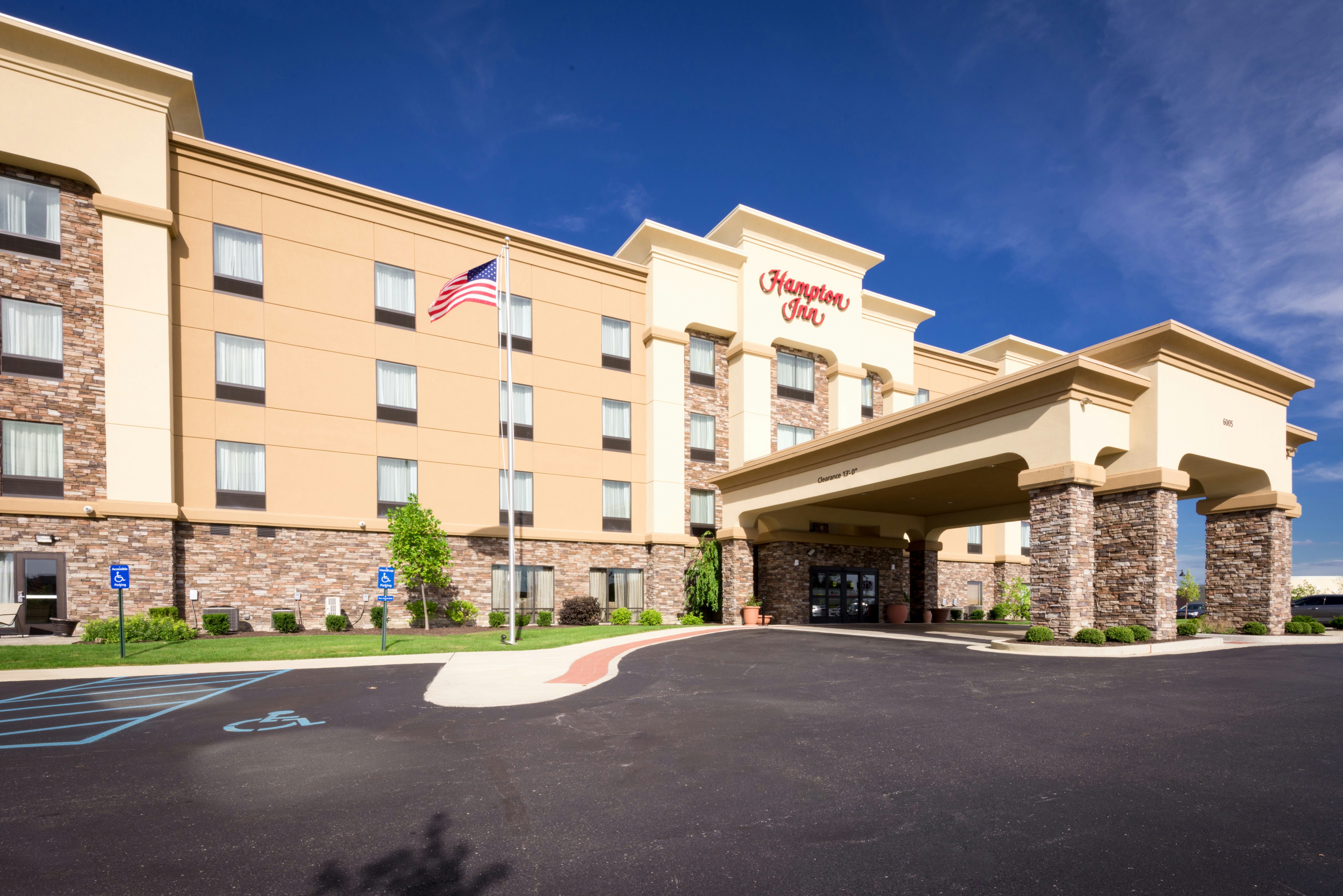 Hampton Inn Indianapolis NW/Zionsville, IN 17/19