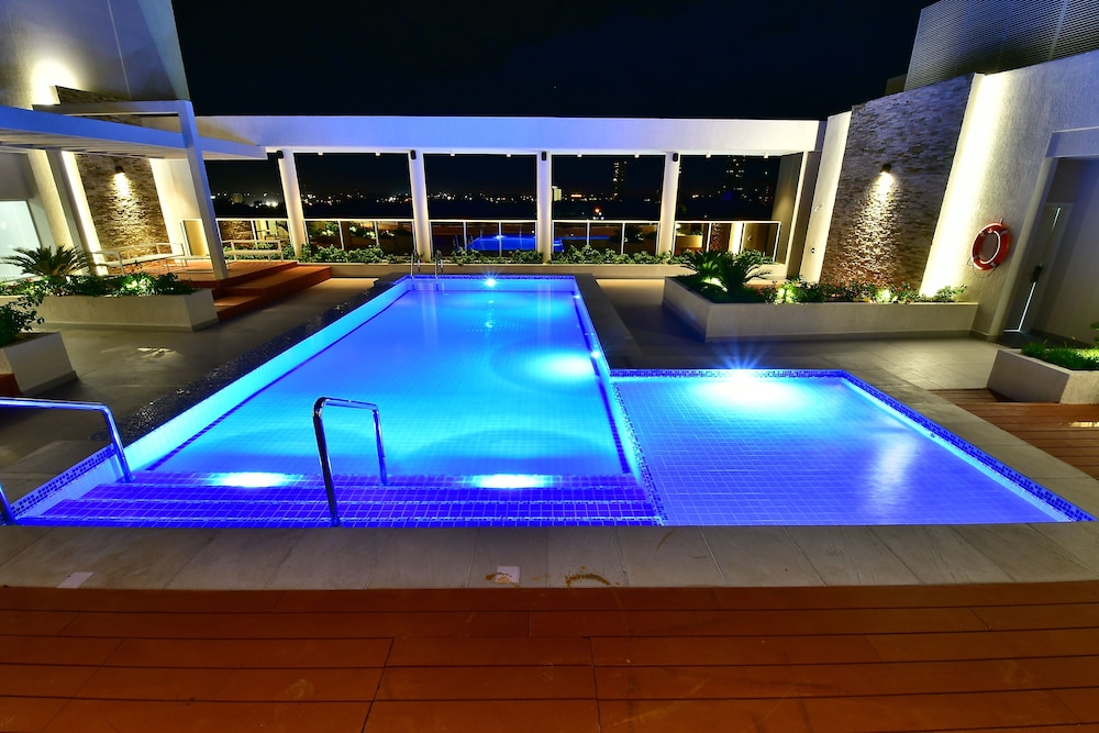 Holiday Inn Express Asuncion Aviadores 9/79