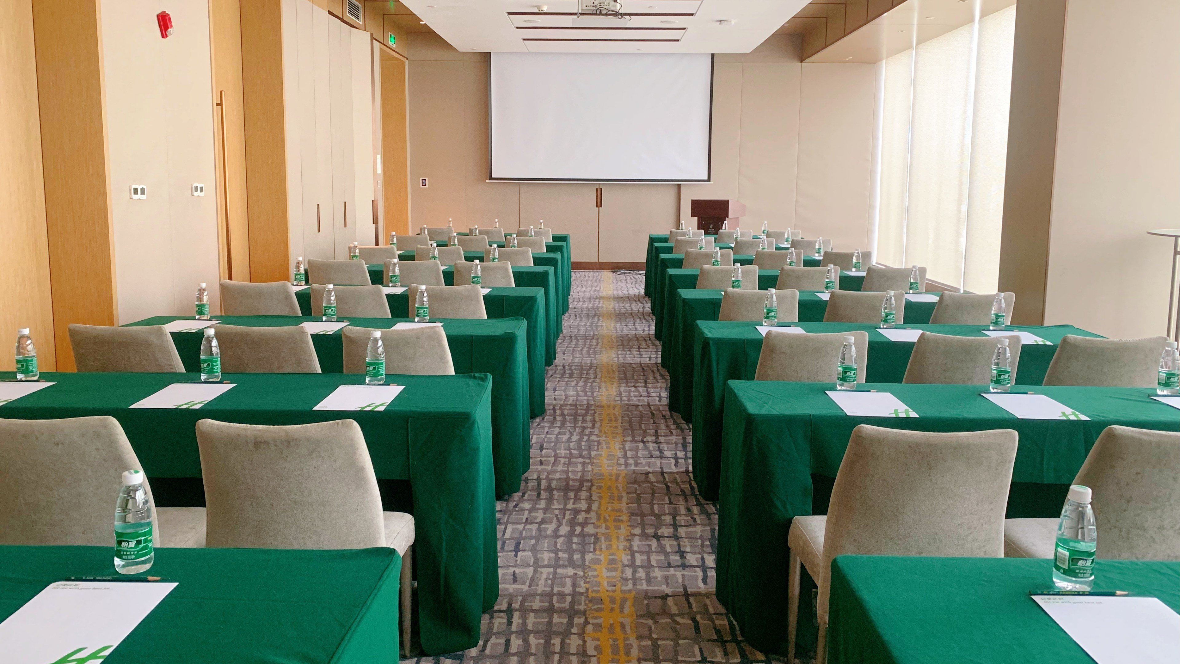 Holiday Inn Shaoguan Downtown Hotel 37/50