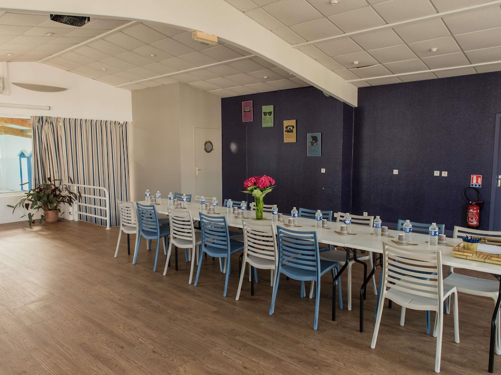 IBIS STYLES SAINT GILLES CROIX DE VIE 56/77
