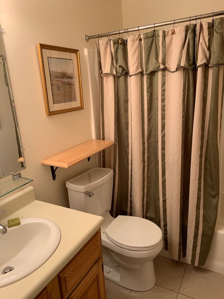 The Bethel Inn Resort 24/68